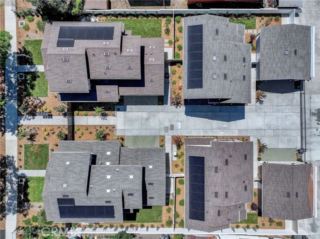617 E Walnut Avenue, Monrovia CA: https://media.crmls.org/medias/7d985d75-5fae-4035-88c5-6e8e847fe18c.jpg