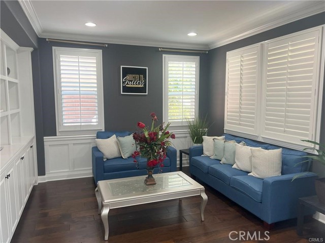 4866 Stoneglen Avenue, Fontana CA: https://media.crmls.org/medias/7d991ad8-875d-4dda-9dfa-beb98b47313e.jpg