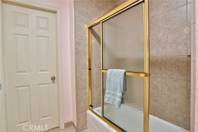 Detail Gallery Image 36 of 65 For 27720 St Bernard Ln, Lake Arrowhead,  CA 92352 - 4 Beds | 3 Baths