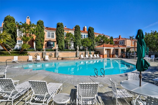 5 Arese Aisle, Irvine CA: https://media.crmls.org/medias/7d9a91fd-5033-421b-9795-2e5042e7aa43.jpg