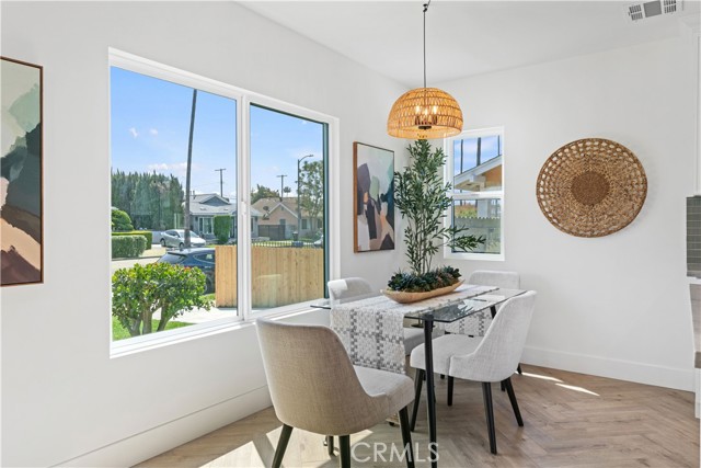 Detail Gallery Image 13 of 47 For 3937 2nd Ave, Los Angeles,  CA 90008 - 3 Beds | 2/1 Baths