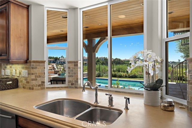 Detail Gallery Image 11 of 57 For 5 via Monarca, Dana Point,  CA 92629 - 4 Beds | 3/1 Baths