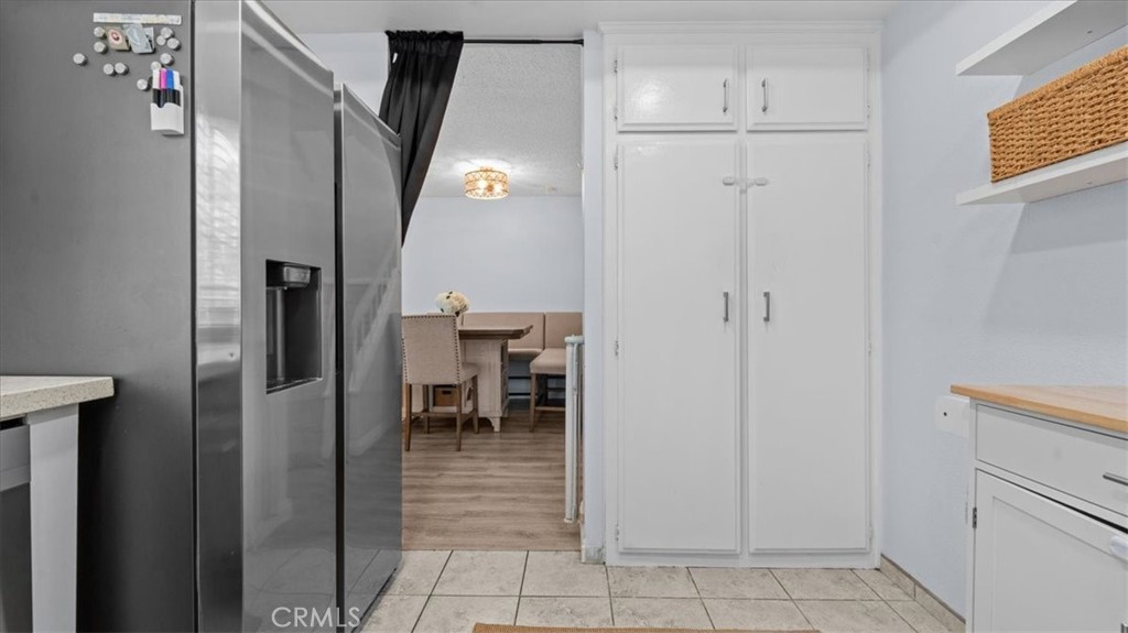 https://media.crmls.org/medias/7d9ce725-56e1-4943-a78e-6671308fb5d2.jpg?preset=X-Large