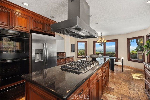 6150 E West View Drive, Orange CA: https://media.crmls.org/medias/7d9cfeb5-173e-40ed-90f2-f4781cce73d2.jpg