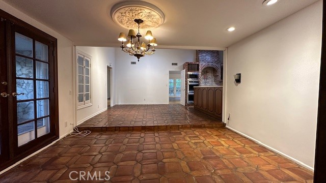 Detail Gallery Image 14 of 33 For 5620 Valerie Ave, Woodland Hills,  CA 91367 - 4 Beds | 2 Baths