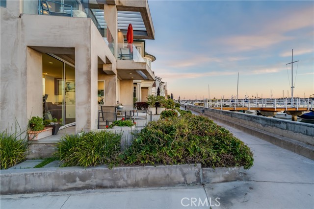 Detail Gallery Image 46 of 50 For 512 S Bay Front, Newport Beach,  CA 92662 - 3 Beds | 2/1 Baths