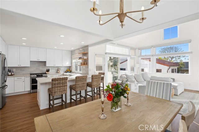 Detail Gallery Image 17 of 30 For 409 Dahlia, Corona Del Mar,  CA 92625 - 3 Beds | 3 Baths