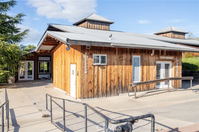 Detail Gallery Image 10 of 17 For 5575 El Pomar, Templeton,  CA 93465 - 3 Beds | 3 Baths