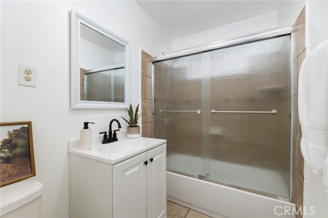 1048 S Record Avenue, East Los Angeles CA: https://media.crmls.org/medias/7da00d7f-0647-4297-abcf-84a6560a978c.jpg