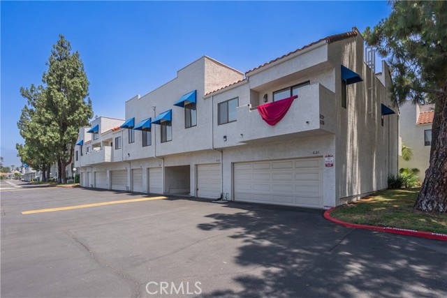 623 Park Shadow Court, Baldwin Park CA: https://media.crmls.org/medias/7da01841-9bca-43cb-8f27-848da925adc1.jpg