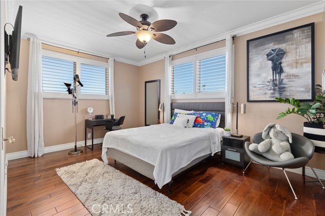 21131 Greenboro Lane, Huntington Beach CA: https://media.crmls.org/medias/7da02f71-ed39-4d27-b15e-88a61c537d51.jpg