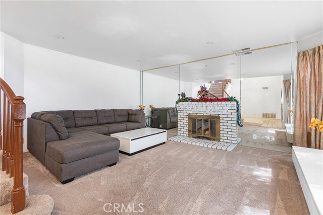 Detail Gallery Image 6 of 68 For 24321 Barley Rd, Moreno Valley,  CA 92557 - 4 Beds | 2/1 Baths