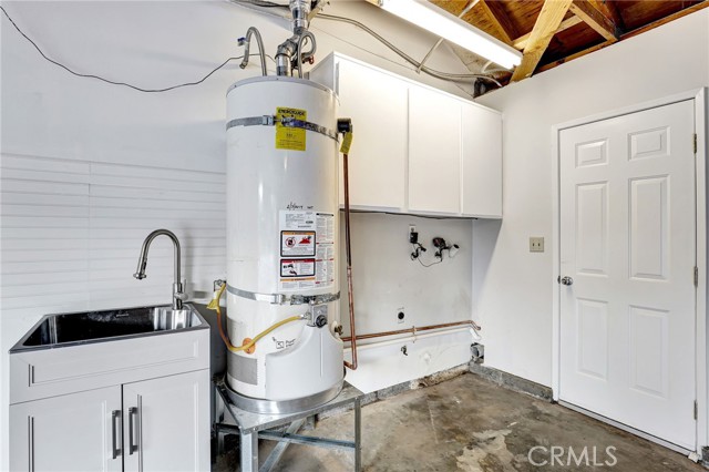 10938 Remmet Avenue, Chatsworth CA: https://media.crmls.org/medias/7da0920e-d663-41b8-800a-1fd1f36d0fb4.jpg