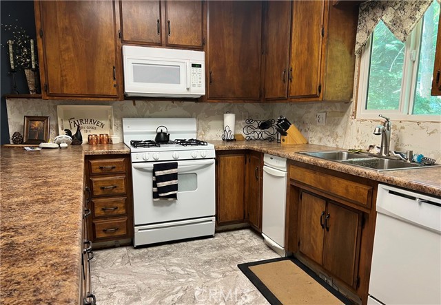 31362 Onacrest Drive, Running Springs, CA, 92382 31362 Onacrest Drive, Running Springs, CA, 92382
