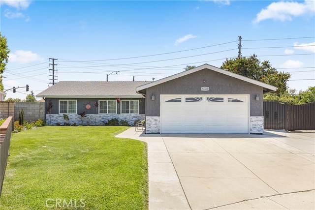 2951 S Plainfield Place, Ontario CA: https://media.crmls.org/medias/7da14955-a8ff-4956-a15c-95576c20c6fe.jpg