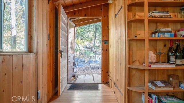 Detail Gallery Image 15 of 48 For 25201 Fern Valley Rd, Idyllwild,  CA 92549 - 1 Beds | 1 Baths