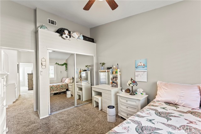 Detail Gallery Image 18 of 24 For 22617 Copper Hill Dr #121,  Saugus,  CA 91350 - 3 Beds | 3 Baths