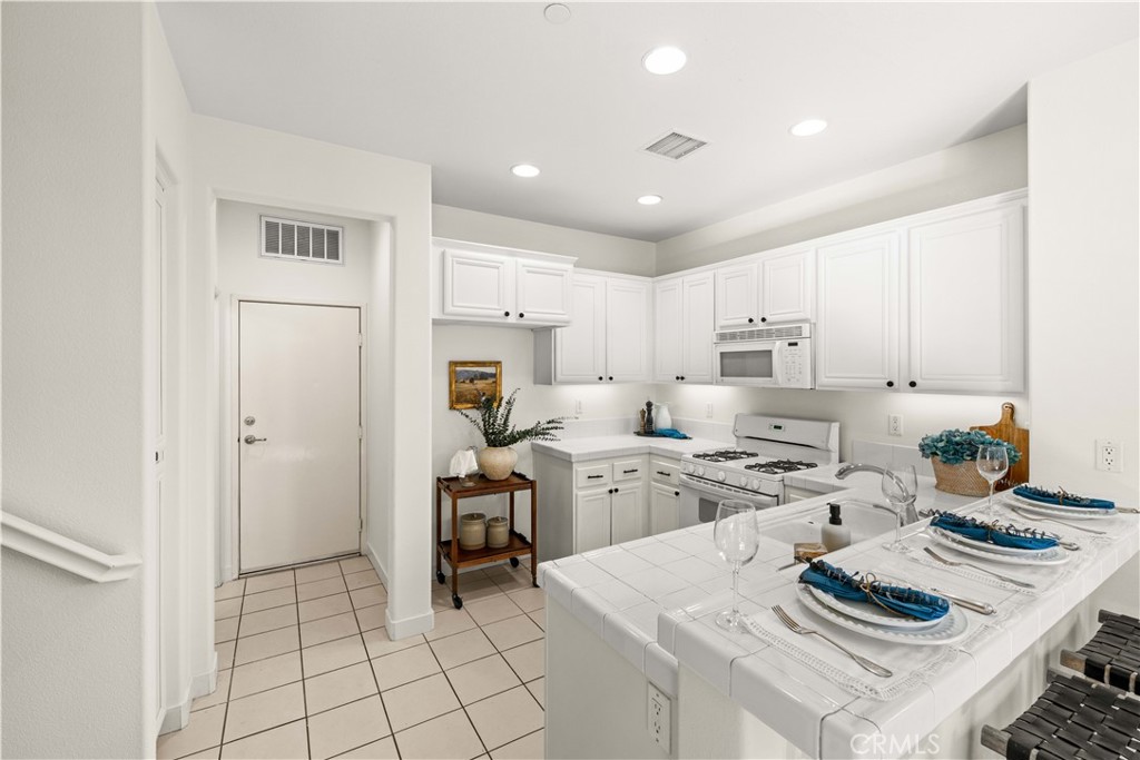 MLS #OC25254109 image #7