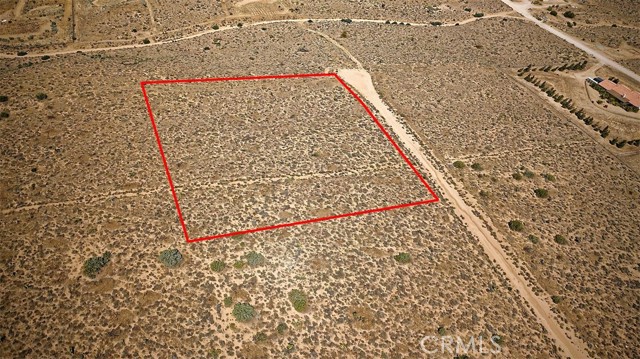 23 Outpost Road, Apple Valley CA: https://media.crmls.org/medias/7da448bf-bd83-465e-b5ff-81ee95207109.jpg