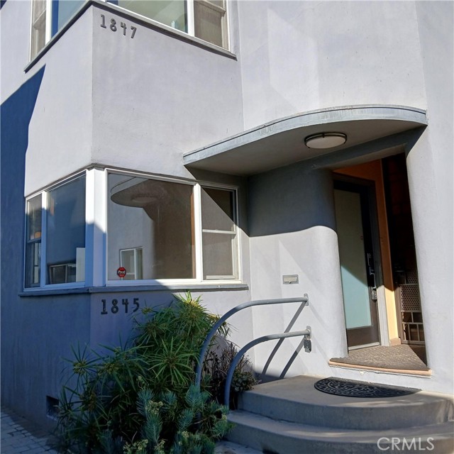 Detail Gallery Image 2 of 20 For 1845 Silver Lake Bld, Los Angeles,  CA 90026 - 1 Beds | 1 Baths