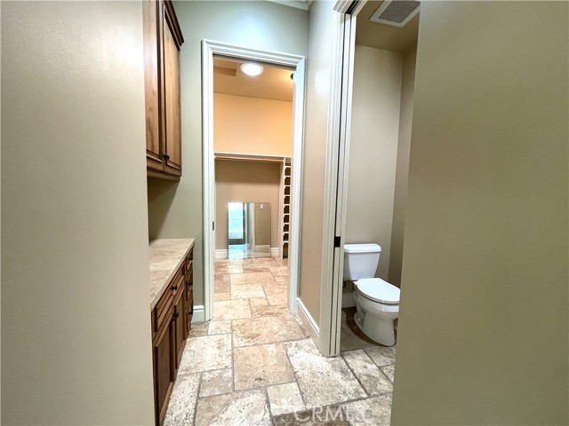 2068 Radnor Avenue, Long Beach CA: https://media.crmls.org/medias/7da6de7f-212c-442c-86ce-55188d4cac26.jpg
