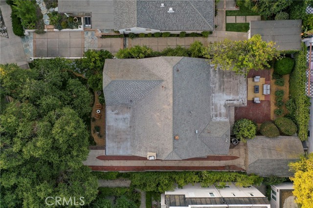 802 S Arroyo Boulevard, Pasadena CA: https://media.crmls.org/medias/7da6e1e4-7bf2-44c7-a434-7f17b375fc3e.jpg