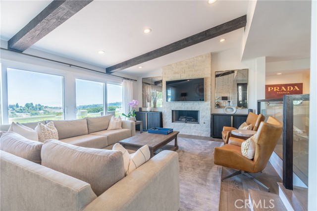 142 Aspen Way, Rolling Hills Estates, California 90274, 3 Bedrooms Bedrooms, ,2 BathroomsBathrooms,Residential,Sold,Aspen,DW21232324