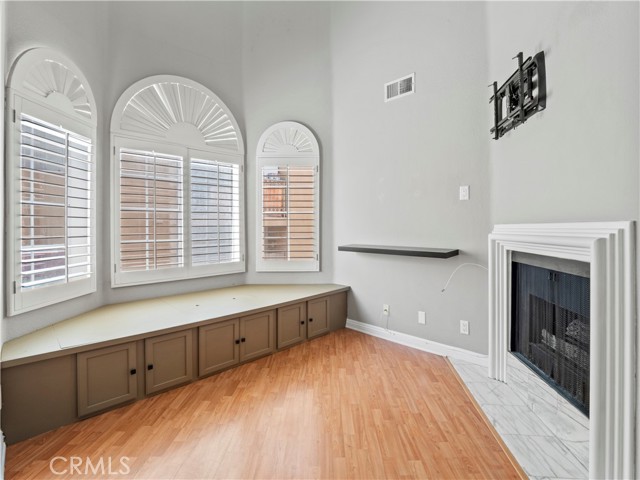 Detail Gallery Image 10 of 48 For 4301 Fulton Ave #303,  Sherman Oaks,  CA 91423 - 2 Beds | 2/1 Baths