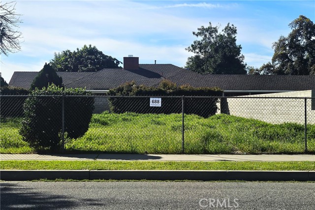 Detail Gallery Image 3 of 13 For 688 E Francisquito Ave, West Covina,  CA 91790 - – Beds | – Baths