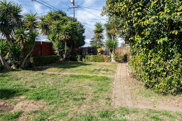 Detail Gallery Image 17 of 24 For 1208 Glines Ave, Santa Maria,  CA 93455 - 5 Beds | 2 Baths