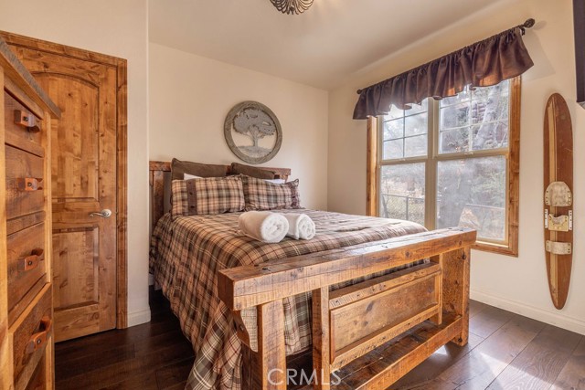 Detail Gallery Image 19 of 40 For 1629 Angels Camp, Big Bear Lake,  CA 92315 - 4 Beds | 3 Baths