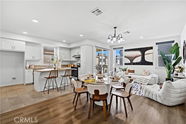 Detail Gallery Image 6 of 25 For 10557 Huxley Drive, Rancho Cucamonga,  CA 91730 - 4 Beds | 4 Baths