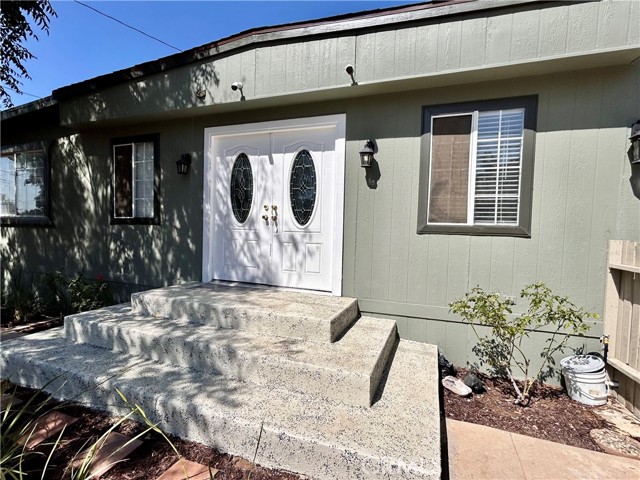 Detail Gallery Image 3 of 66 For 32090 Ranch Rd, Homeland,  CA 92548 - 5 Beds | 2 Baths