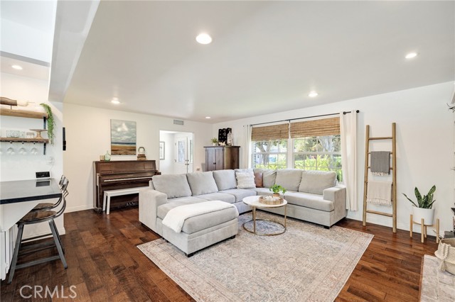 29304 Indian Valley Road, Rolling Hills Estates, California 90275, 4 Bedrooms Bedrooms, ,1 BathroomBathrooms,Residential,Sold,Indian Valley,SB23106630