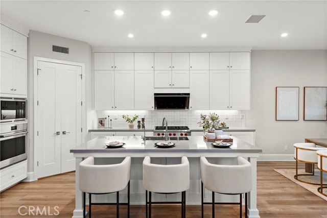 Detail Gallery Image 20 of 45 For 101 Artista, Irvine,  CA 92602 - 4 Beds | 4 Baths