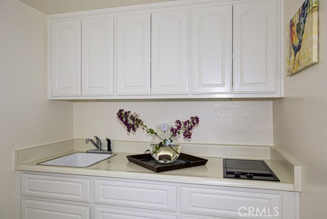 Detail Gallery Image 8 of 20 For 24055 Paseo Del Lago #711,  Laguna Woods,  CA 92637 - 1 Beds | 1/1 Baths