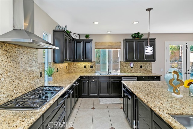 13744 Star Ruby Avenue, Eastvale CA: https://media.crmls.org/medias/7da9ce0a-d6d1-4cb9-8226-c1be2c5eaef7.jpg