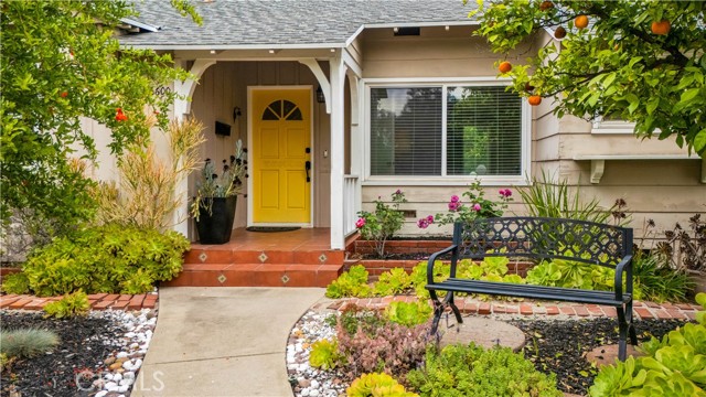 Detail Gallery Image 4 of 40 For 6600 Haywood, Tujunga,  CA 91042 - 3 Beds | 2 Baths