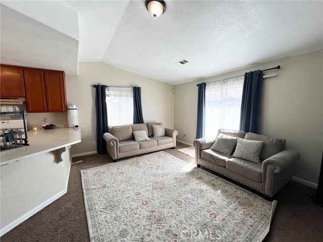 Detail Gallery Image 8 of 11 For 2993 Birmingham Ct, Merced,  CA 95340 - 3 Beds | 2 Baths