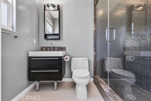 Detail Gallery Image 20 of 25 For 480 S Los Robles Ave #3,  Pasadena,  CA 91101 - 3 Beds | 3/1 Baths