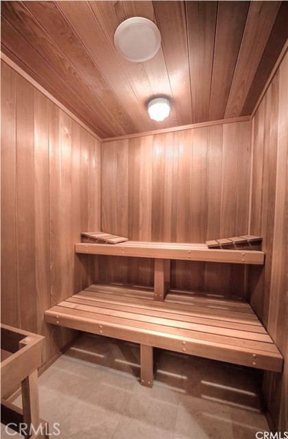 Detail Gallery Image 18 of 19 For 20391 Cypress, Newport Beach,  CA 92660 - 5 Beds | 6/1 Baths