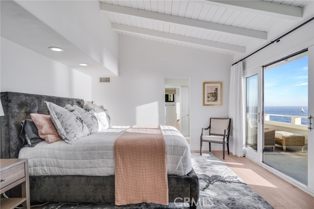 2664 Victoria Drive, Laguna Beach CA: https://media.crmls.org/medias/7dacc7bd-a111-465e-b1a1-bfd4b7679f0a.jpg