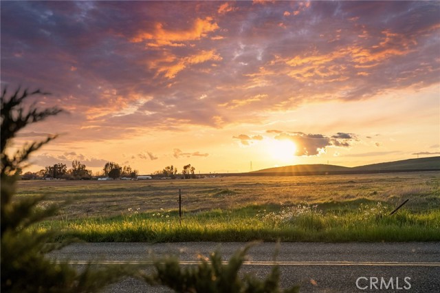 Detail Gallery Image 6 of 35 For 2104 16th St, Oroville,  CA 95965 - 3 Beds | 1/1 Baths