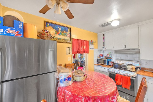 Detail Gallery Image 13 of 35 For 8651 Encinitas, Fontana,  CA 92335 - 2 Beds | 1 Baths