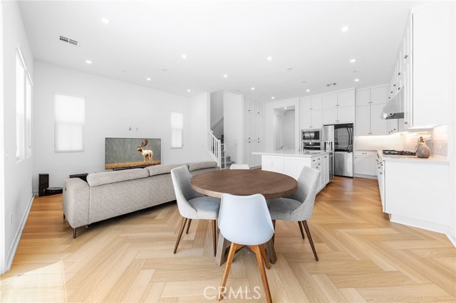 27 Miren Pl, Arcadia CA: https://media.crmls.org/medias/7db02568-1487-4f2a-b513-741b07d5ab9d.jpg
