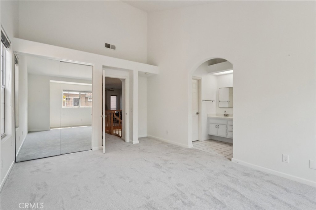 7db04430 6670 4397 8388 A91ef8addacb