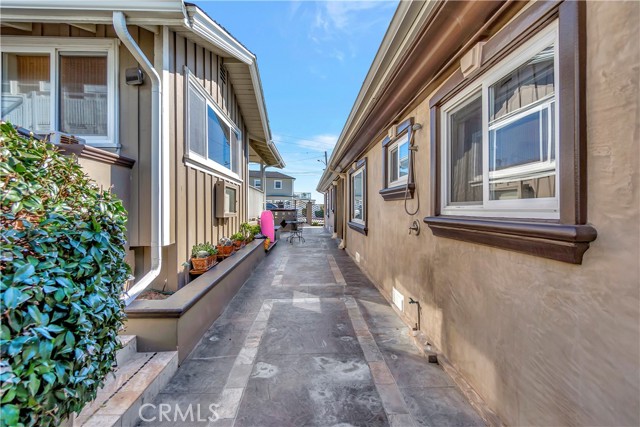 150 Cress Street, Laguna Beach CA: https://media.crmls.org/medias/7db056db-d5f9-4fa3-9e98-c56dfce4971c.jpg
