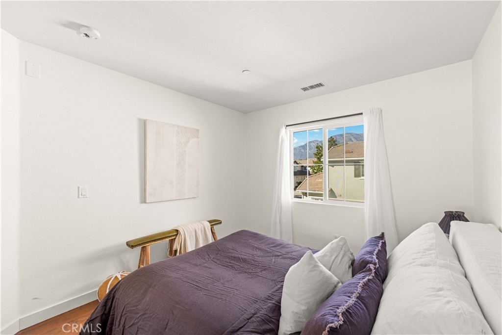 MLS #OC25254109 image #17