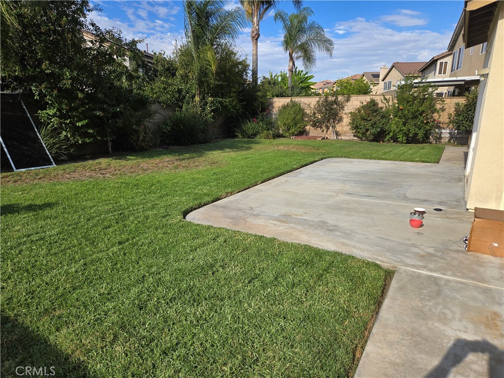 https://media.crmls.org/medias/7db08a64-a801-44ca-8447-eb9d788c3216.jpg?preset=X-Large