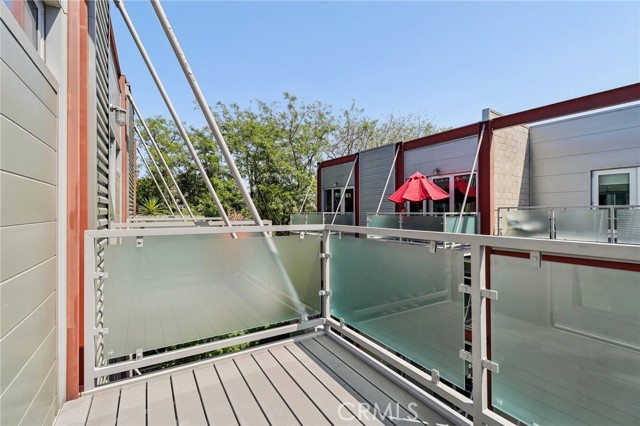 3450 Cahuenga W Boulevard, Los Angeles CA: https://media.crmls.org/medias/7db0ba45-eeb4-4510-875b-b07de8fb7fe1.jpg